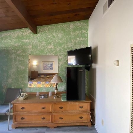 Santa Fe Motel テハチャピ エクステリア 写真
