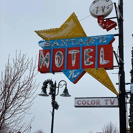 Santa Fe Motel テハチャピ エクステリア 写真