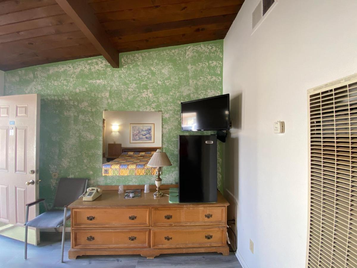 Santa Fe Motel テハチャピ エクステリア 写真
