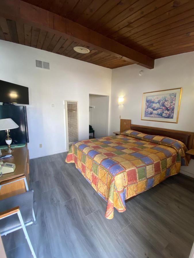 Santa Fe Motel テハチャピ エクステリア 写真