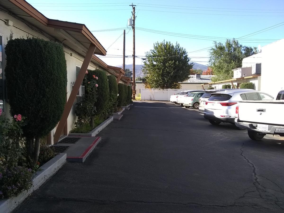 Santa Fe Motel テハチャピ エクステリア 写真
