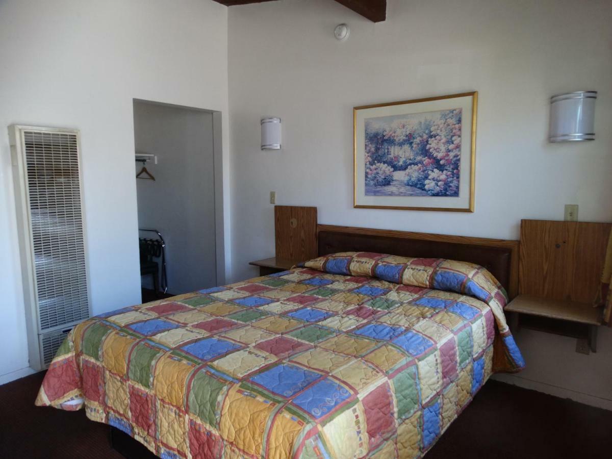 Santa Fe Motel テハチャピ エクステリア 写真